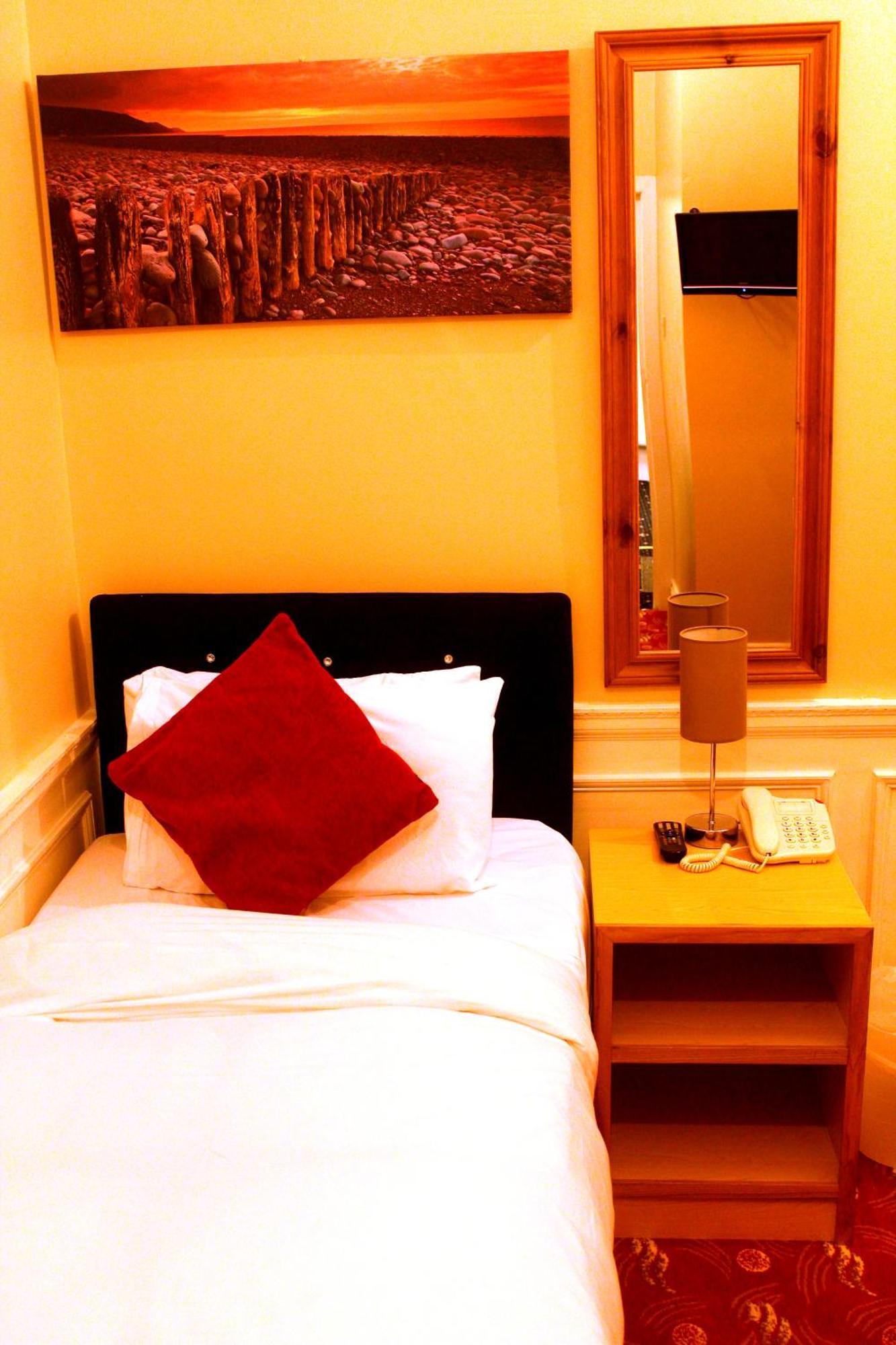Edgerton Hotel Huddersfield Kamer foto