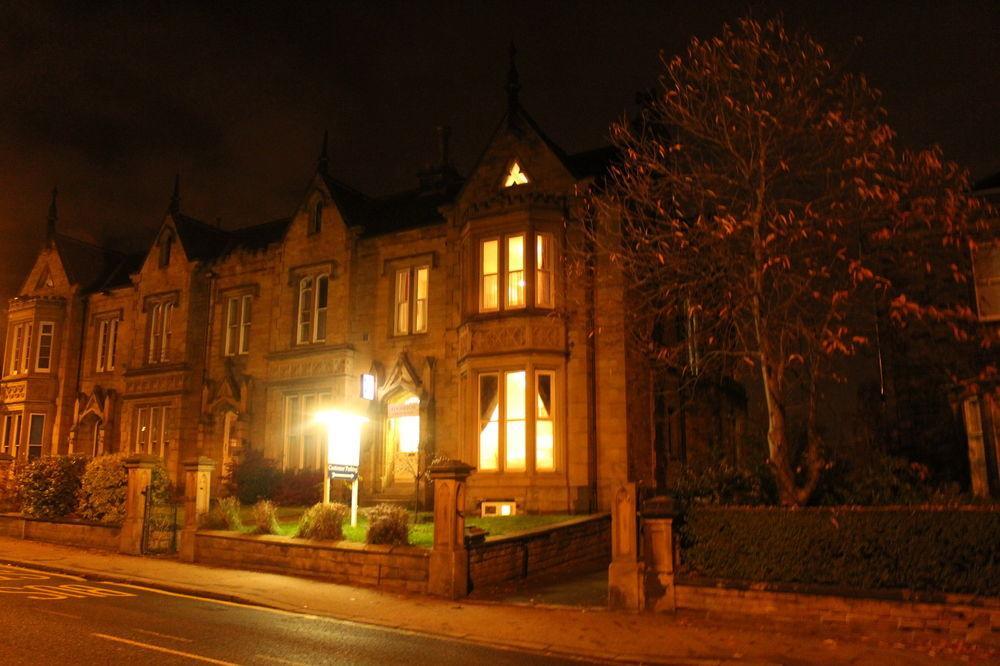Edgerton Hotel Huddersfield Buitenkant foto