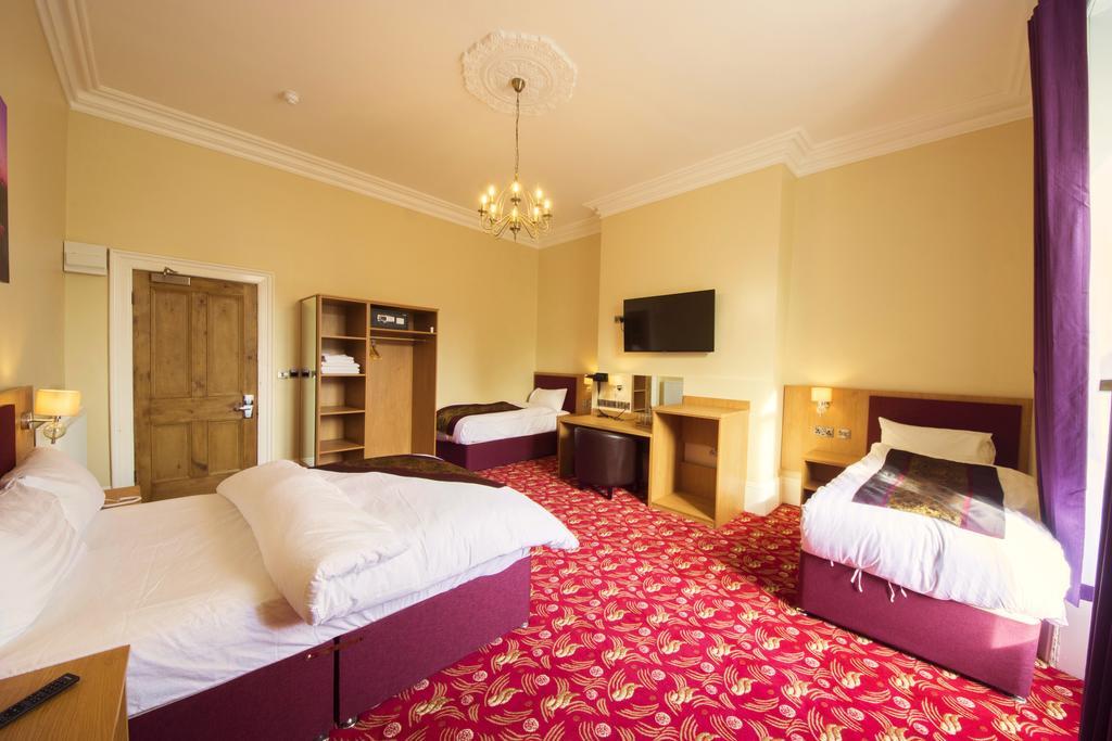 Edgerton Hotel Huddersfield Buitenkant foto