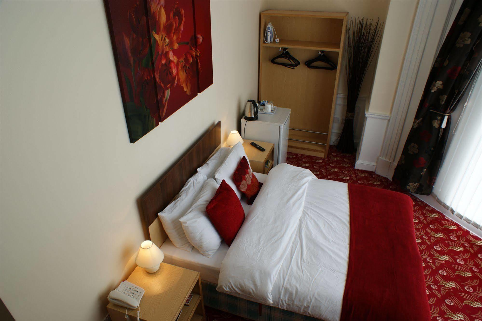 Edgerton Hotel Huddersfield Buitenkant foto