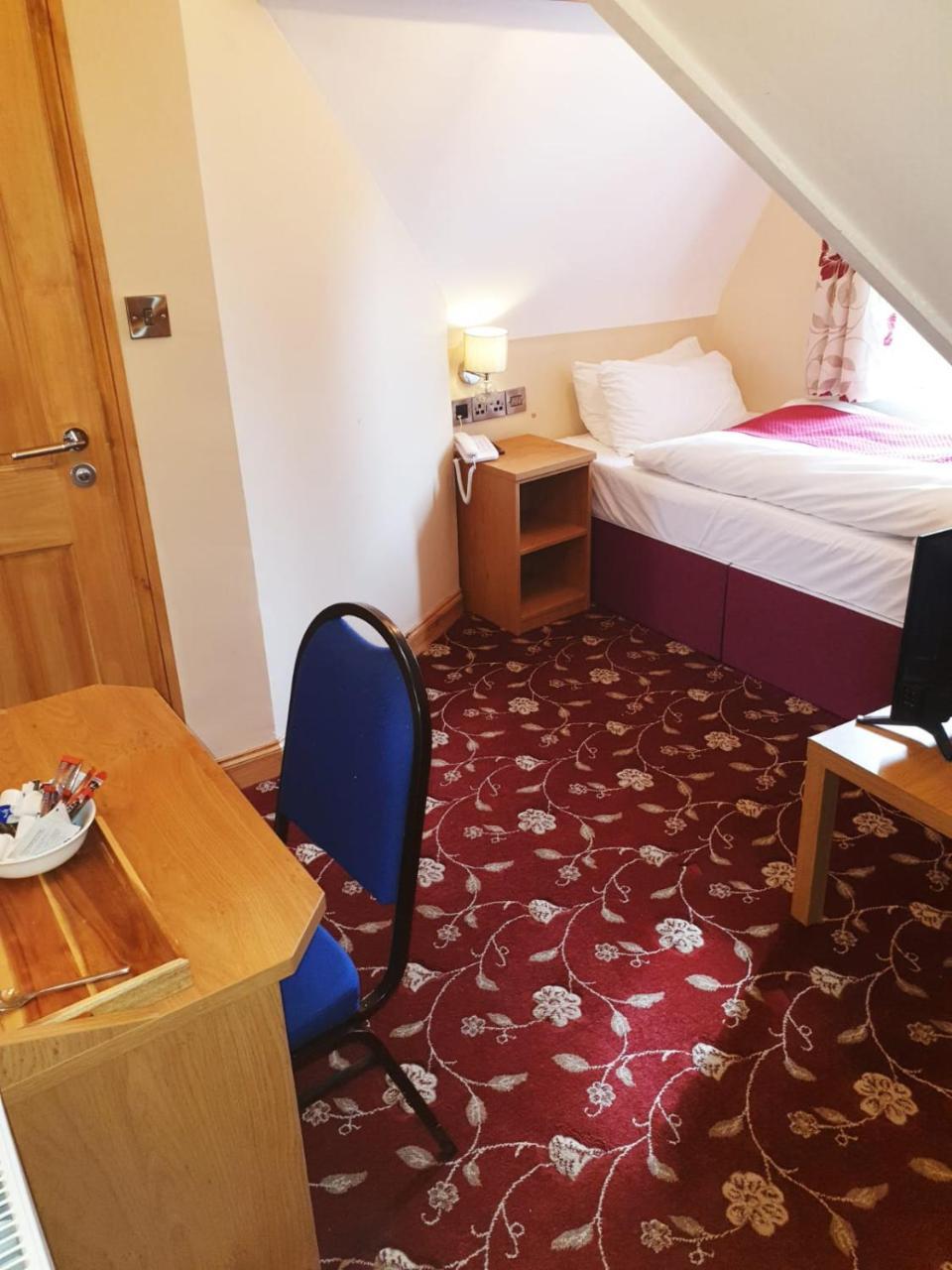 Edgerton Hotel Huddersfield Buitenkant foto